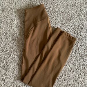 Brown High-Waisted Leggings